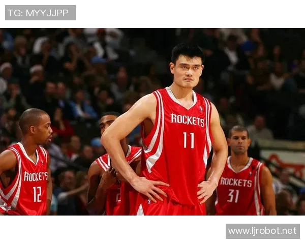 姚明的幽默瞬间：篮球巨星的搞笑日常与生活趣事分享