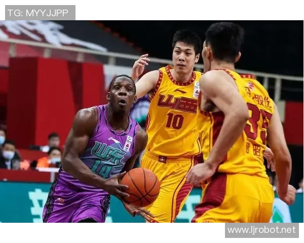 广东队再度登顶CBA联赛榜首,哈德森高效发挥带队连胜五场 广东队再度登顶CBA联赛榜首,哈德森高效发挥带队连胜五场